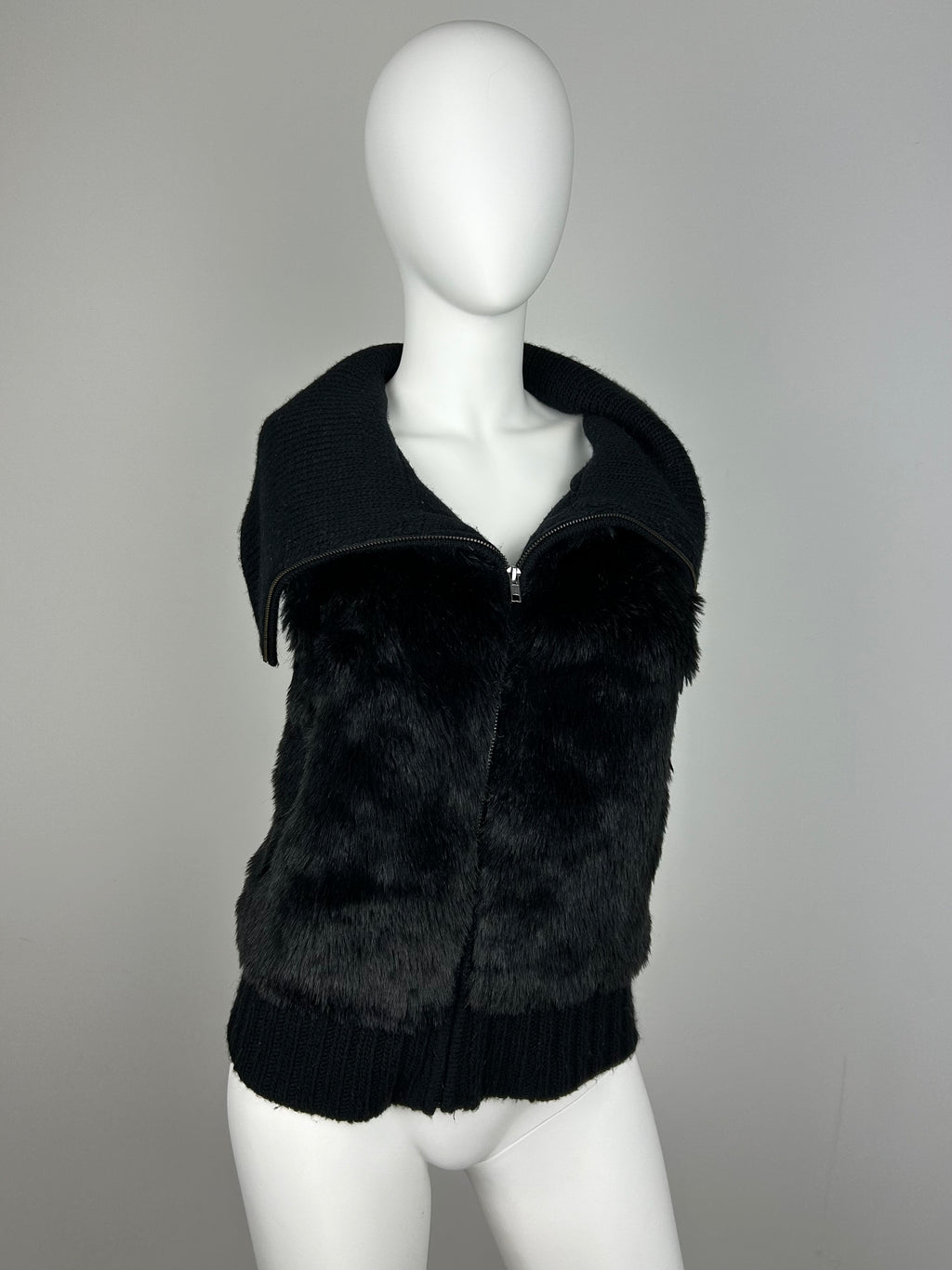 Turtleneck Zip Up Vest Sweater with Fur Details