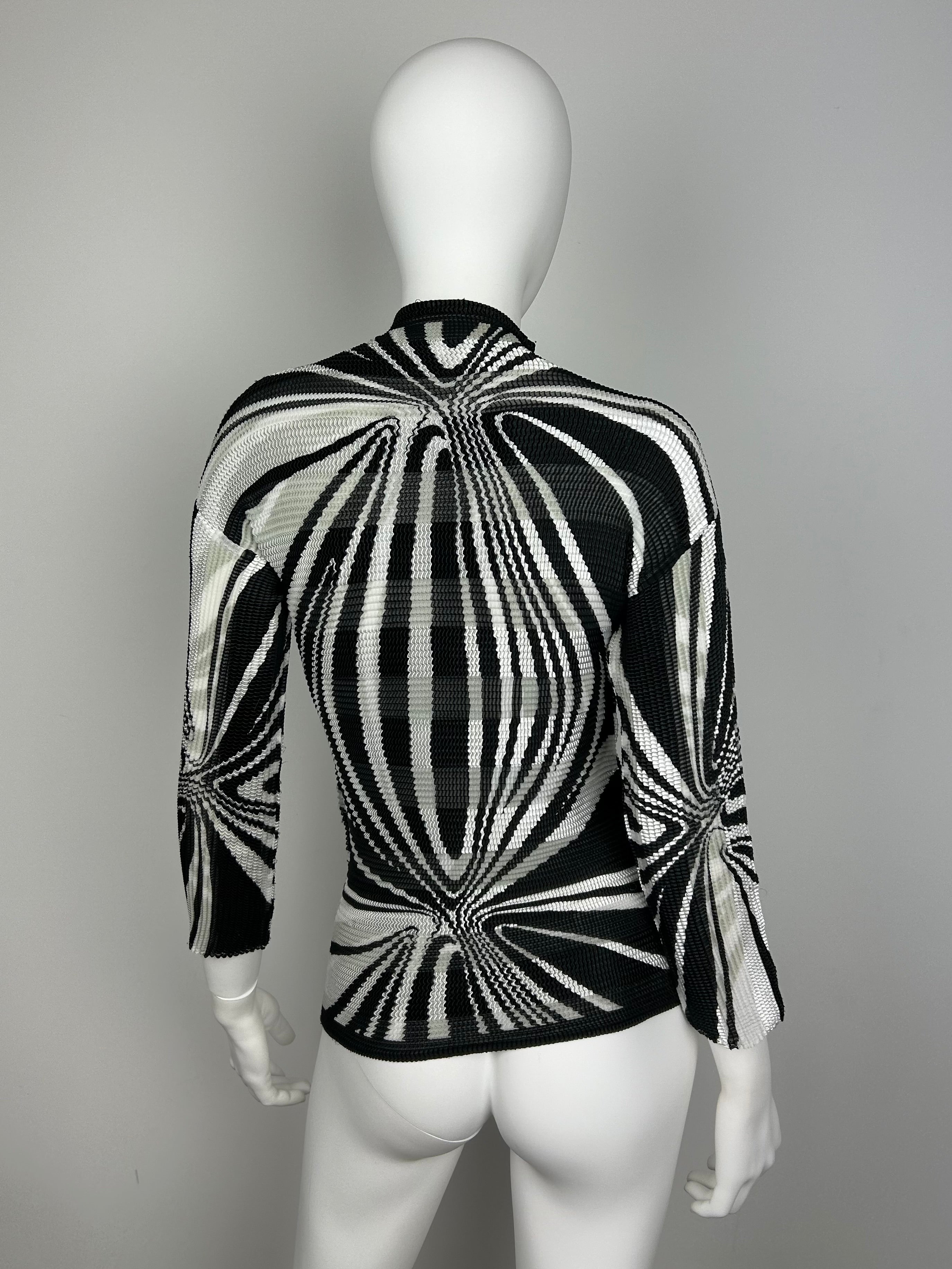 Crinkle Plisse Turtleneck Top with Geometric Print